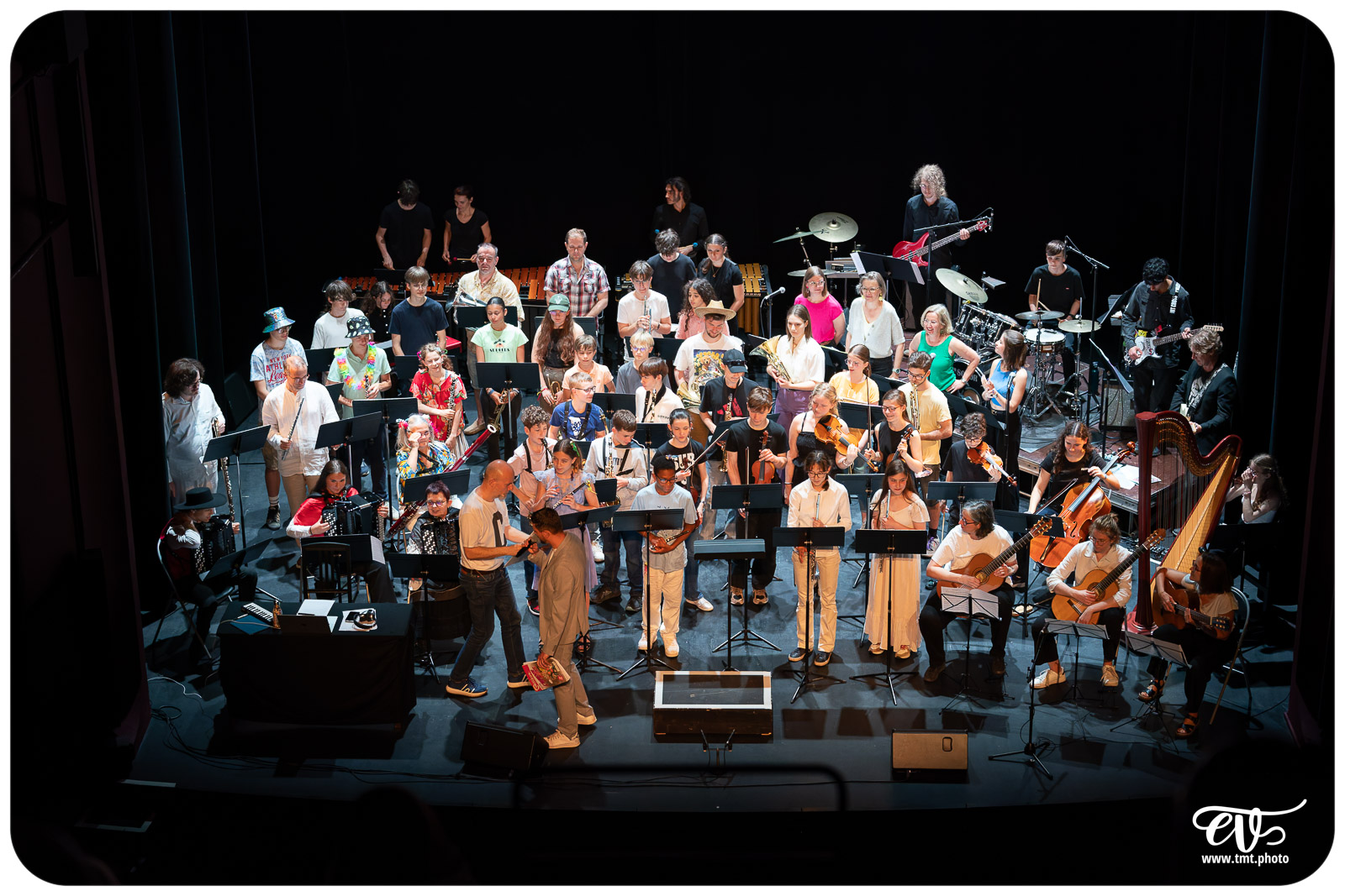 L'HUMOUR DENOTE (ELEVES EMMDH & CEDRIC GOUBERT)